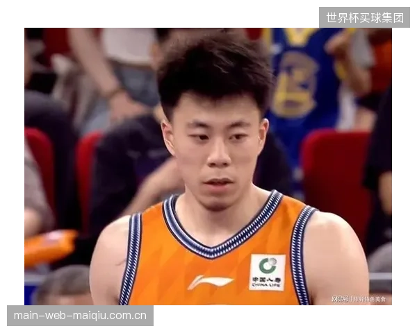 张镇麟与古德温的成功引援成为胜负手,帮助上海队磨合后豪取23连胜统治常规赛。 张镇麟与古德温的成功引援成为胜负手,帮助上海队磨合后豪取23连胜统治常规赛。